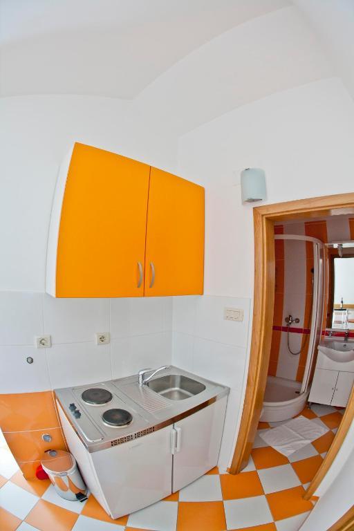 Stefan Apartment *