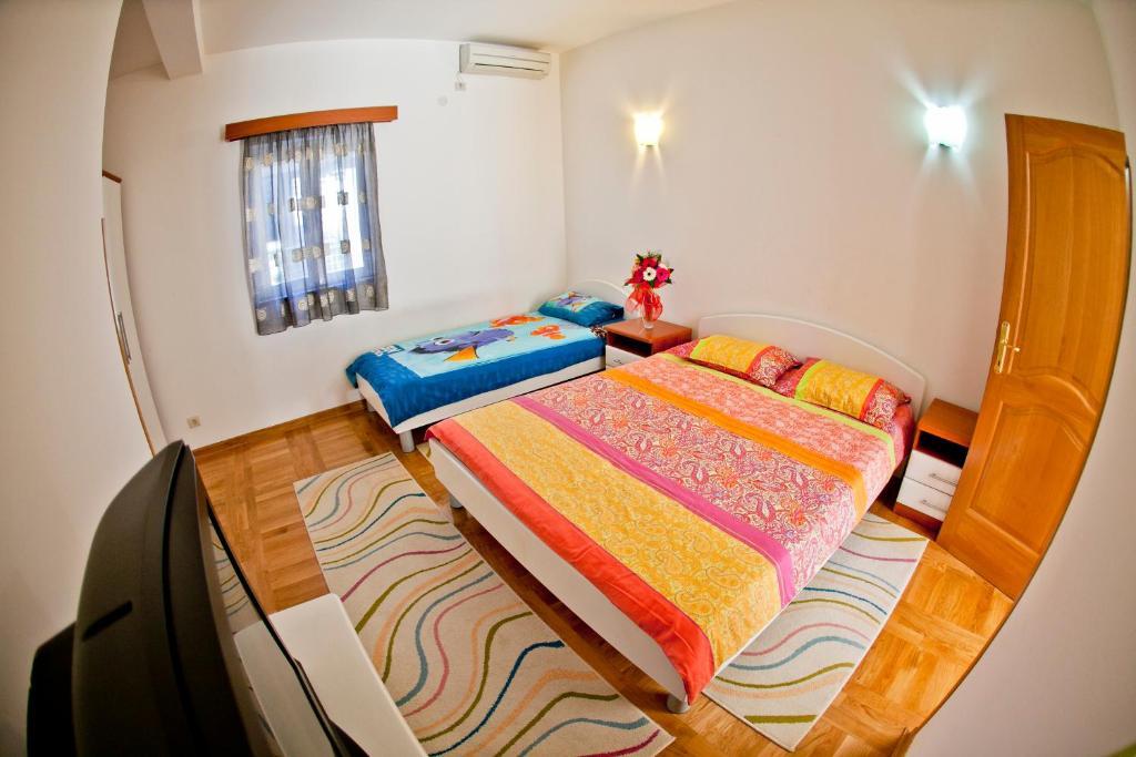 Stefan Apartment